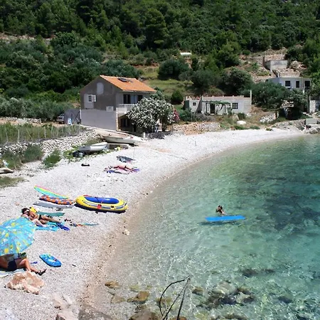 Apartment Seaside Secluded Cove Skozanje, Hvar - 4024