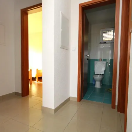 Seaside Secluded Cove Skozanje, Hvar - 4024 Apartment *
